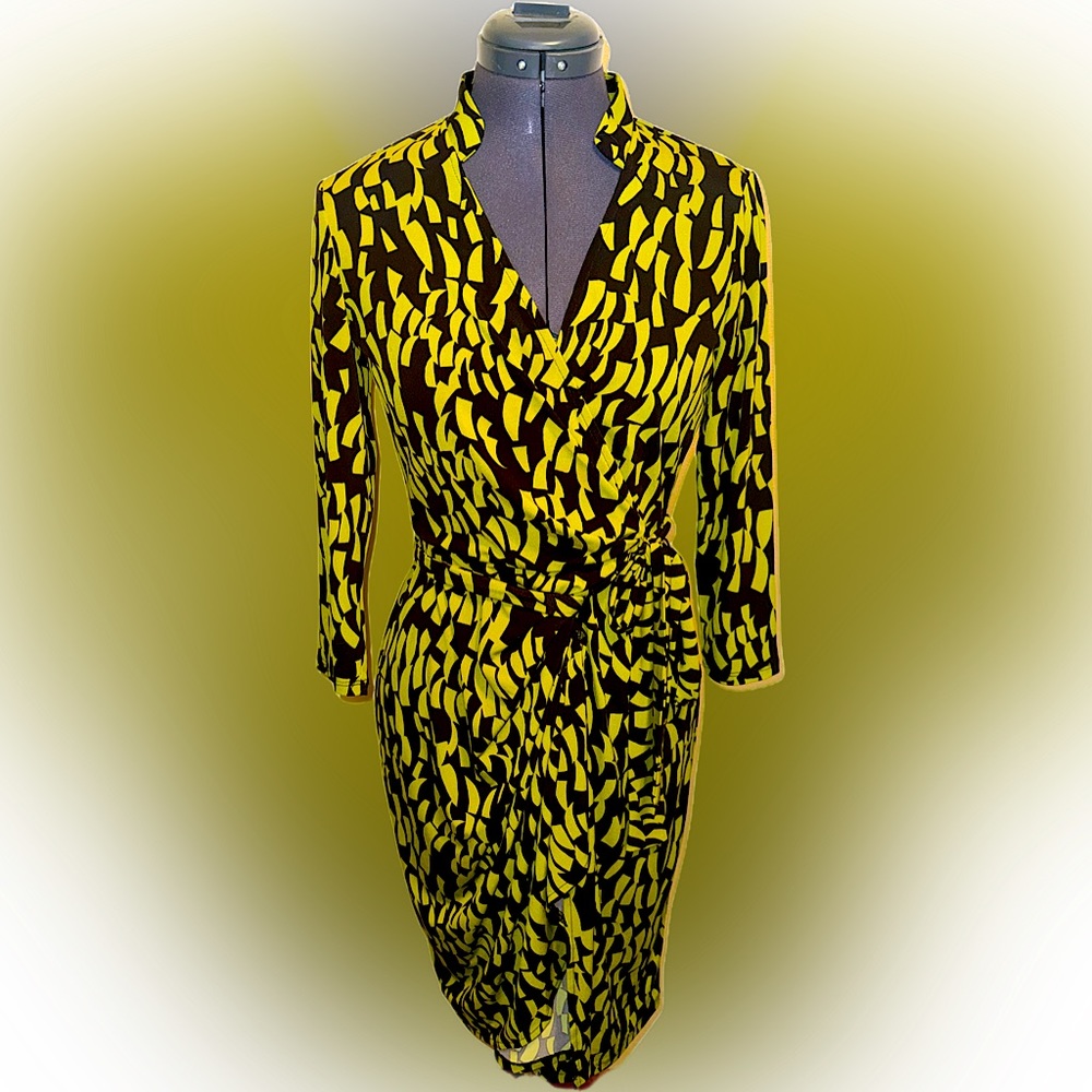 Maggie London Cocktail Wrap Dress Woman’s Size 4